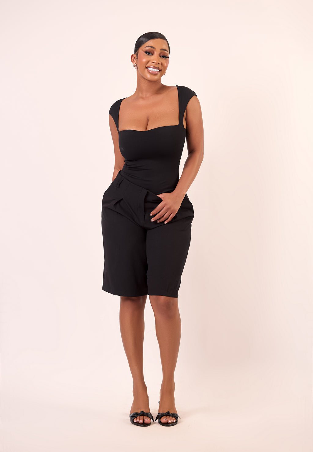 Kendra Tailored Bermuda Shorts - Black