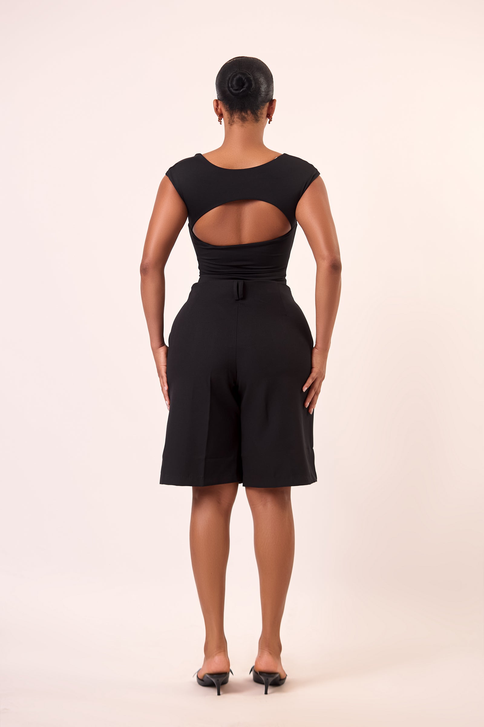 Kendra Tailored Bermuda Shorts - Black
