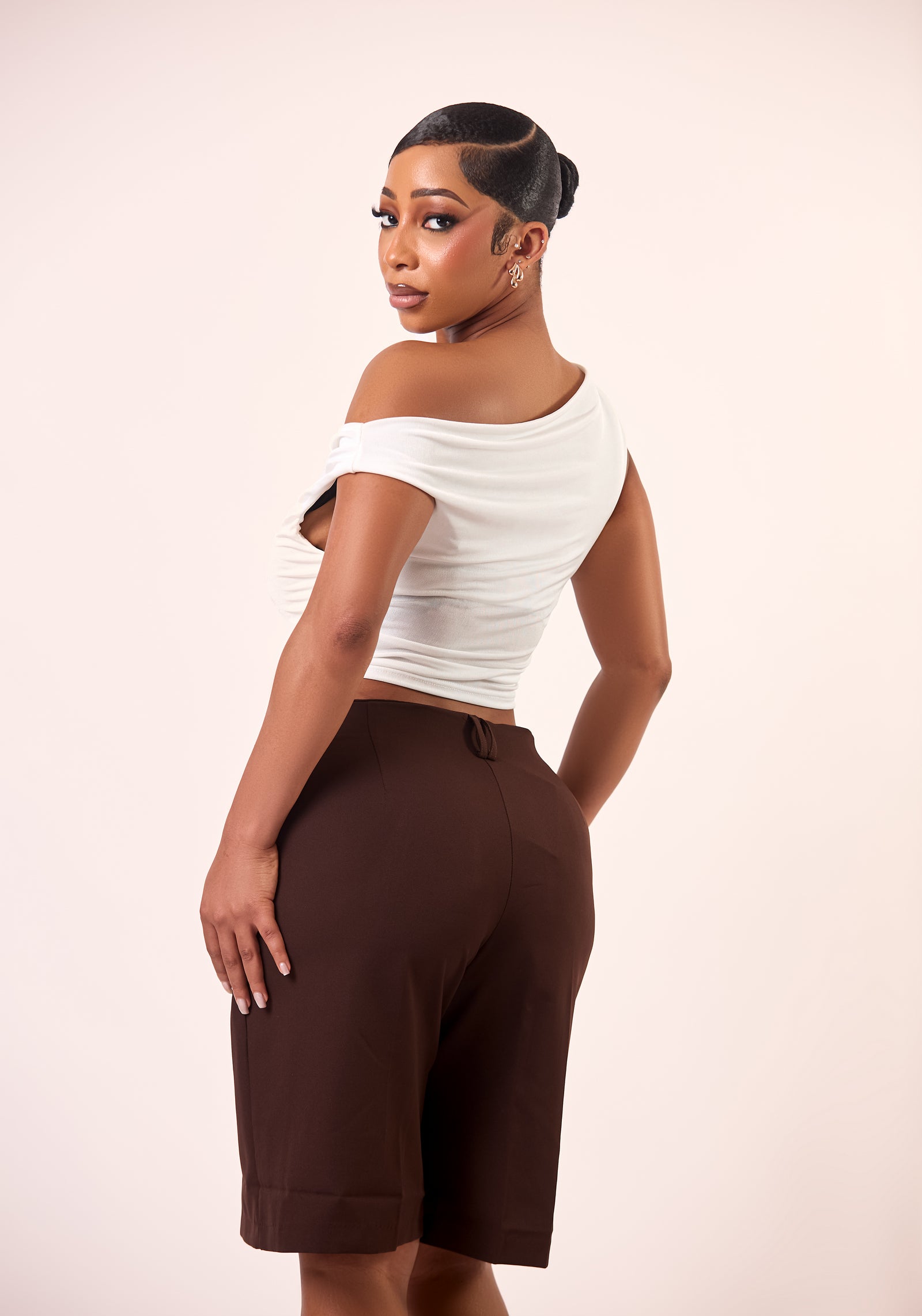 Kendra Tailored Bermuda Shorts - Brown