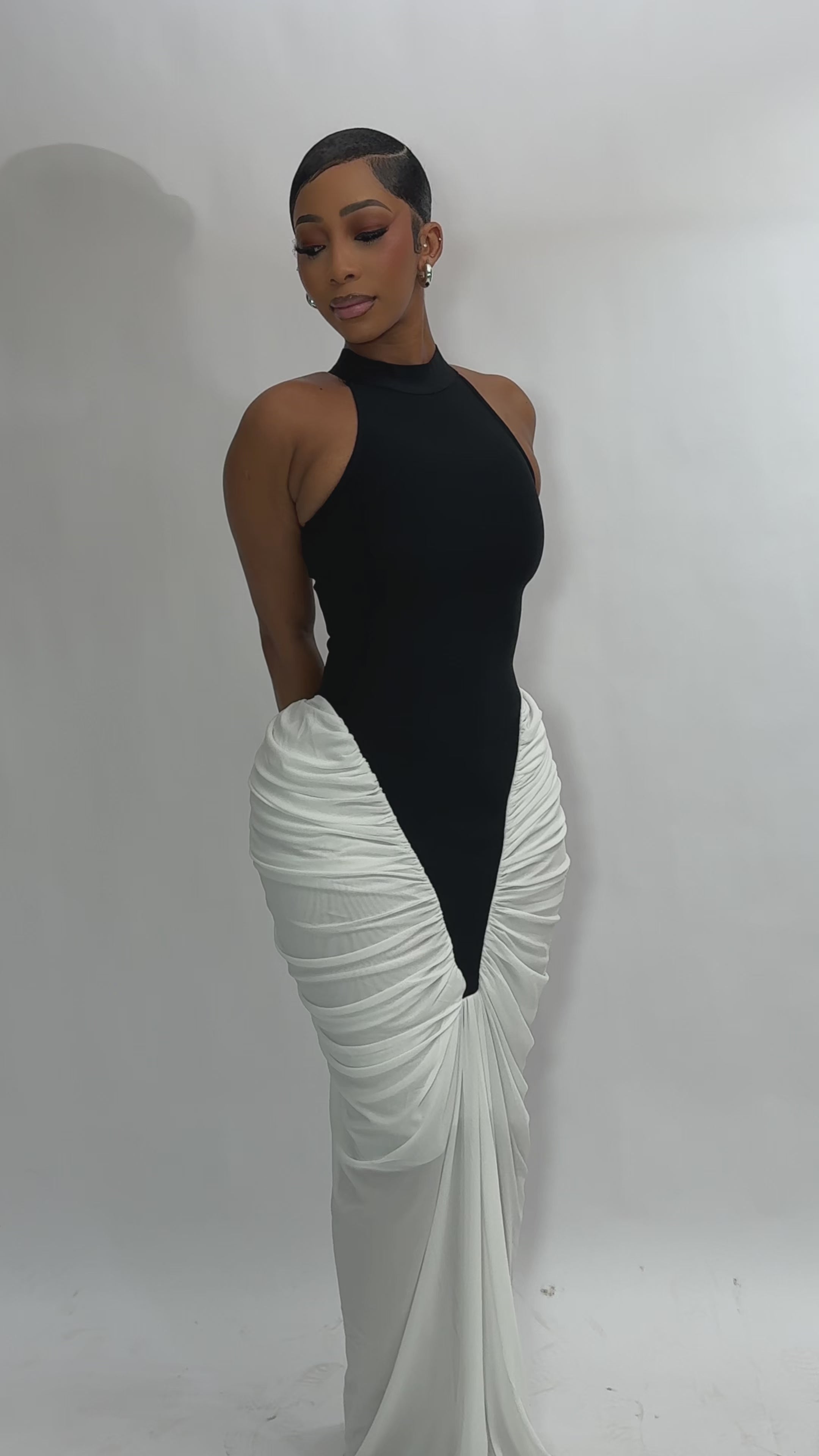 Serena Sculpted Maxi Dress